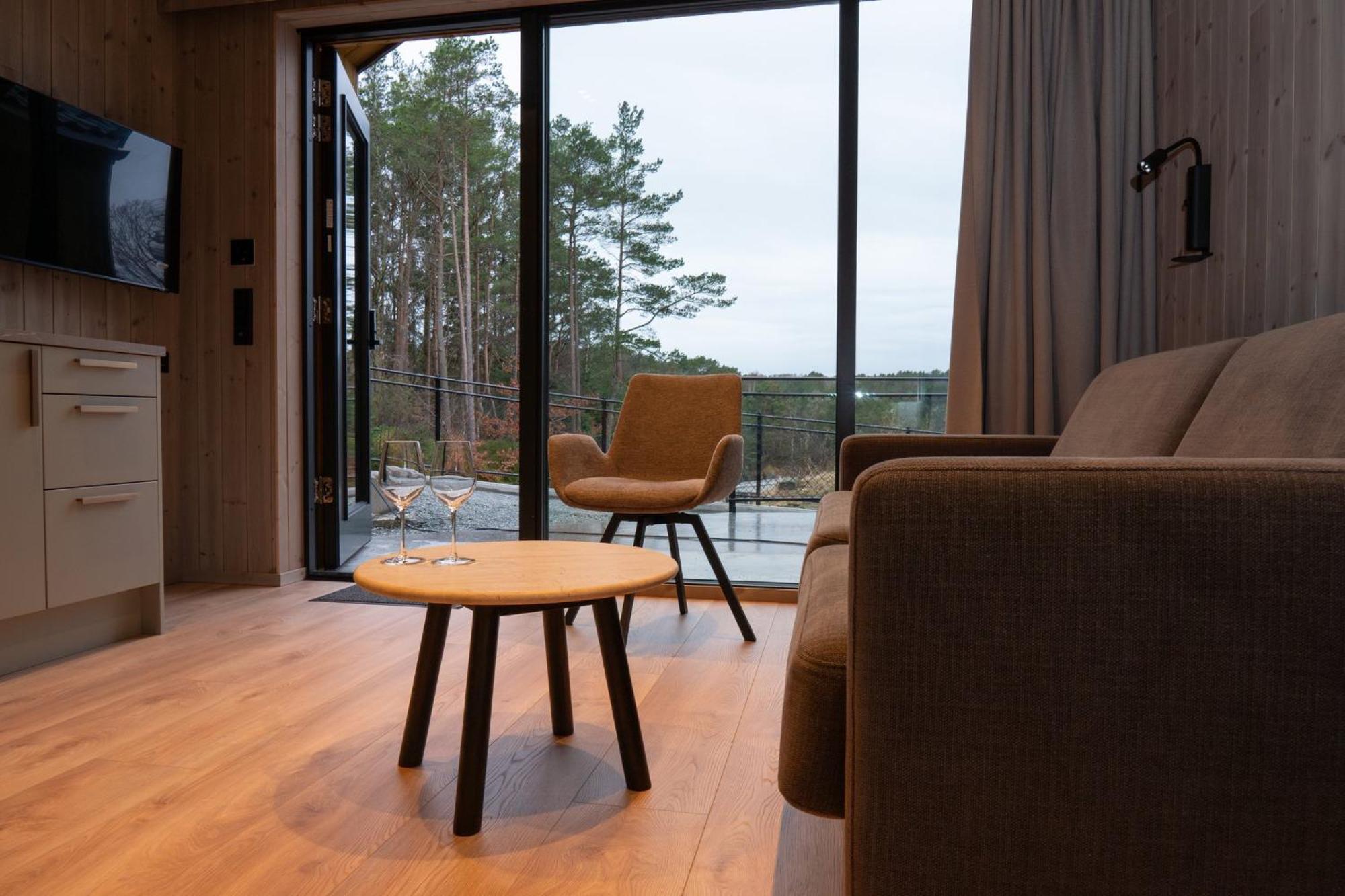 Kulleseidkanalen Gjestehamn Bomlo Exteriör bild