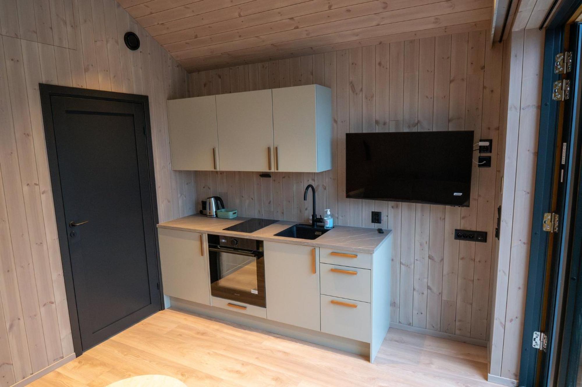 Kulleseidkanalen Gjestehamn Bomlo Exteriör bild